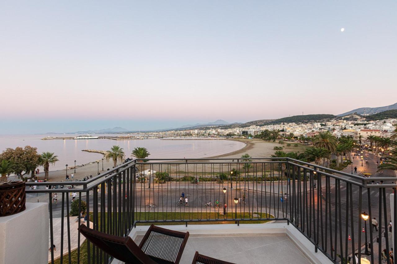 V77 Seafront Suites Rethymno  Exterior photo
