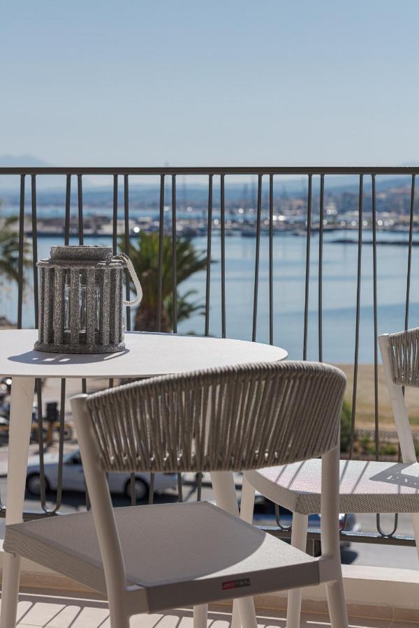 V77 Seafront Suites Rethymno  Exterior photo