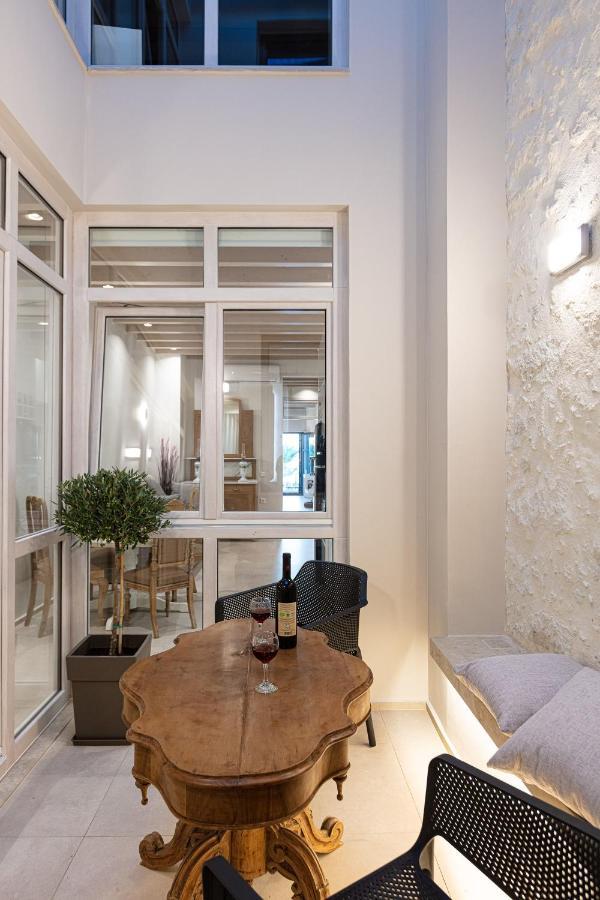 V77 Seafront Suites Rethymno  Exterior photo